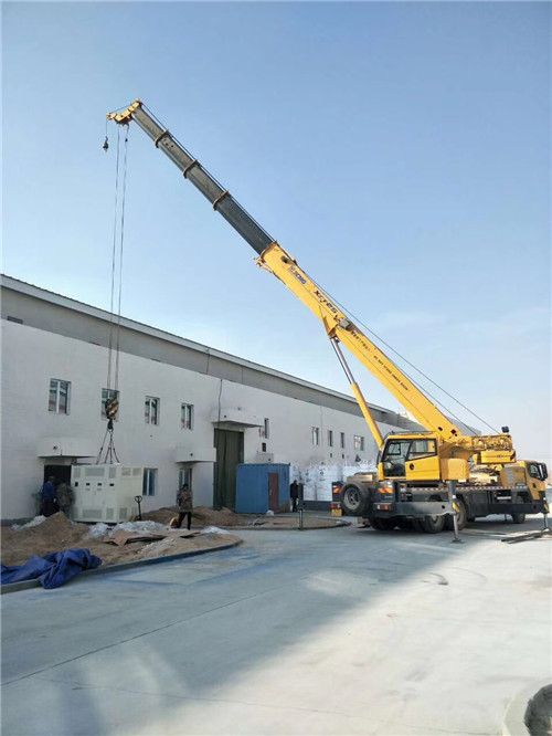 正安县“超载就喊停”—— 吊车的 “重量保镖” 技术