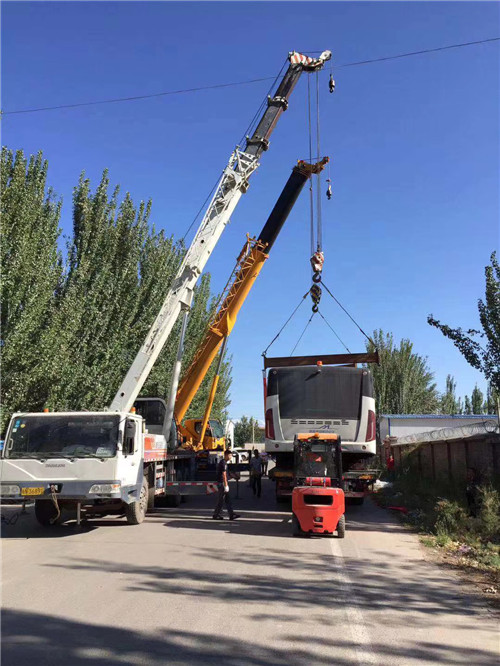 正安县港口集装箱搬运案例